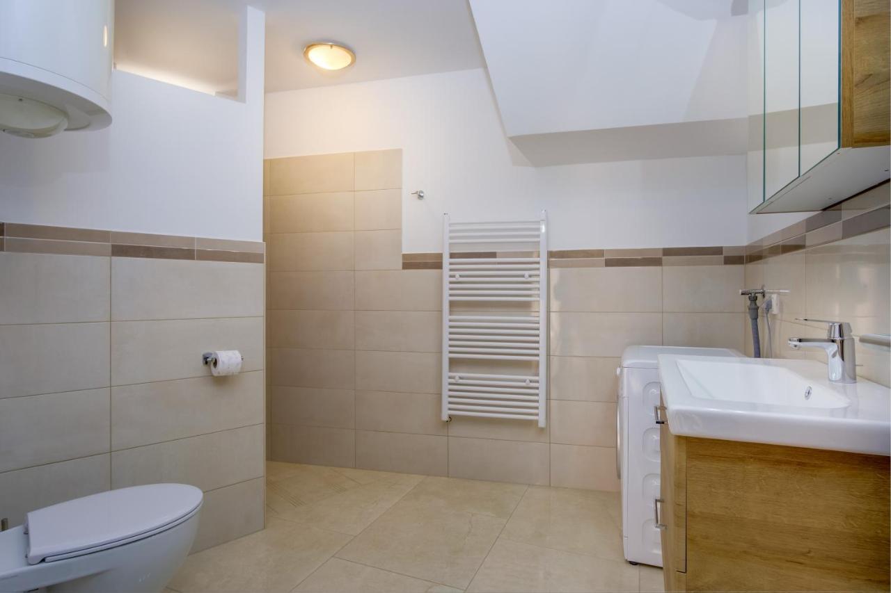 Apartment Angela Čunski Esterno foto