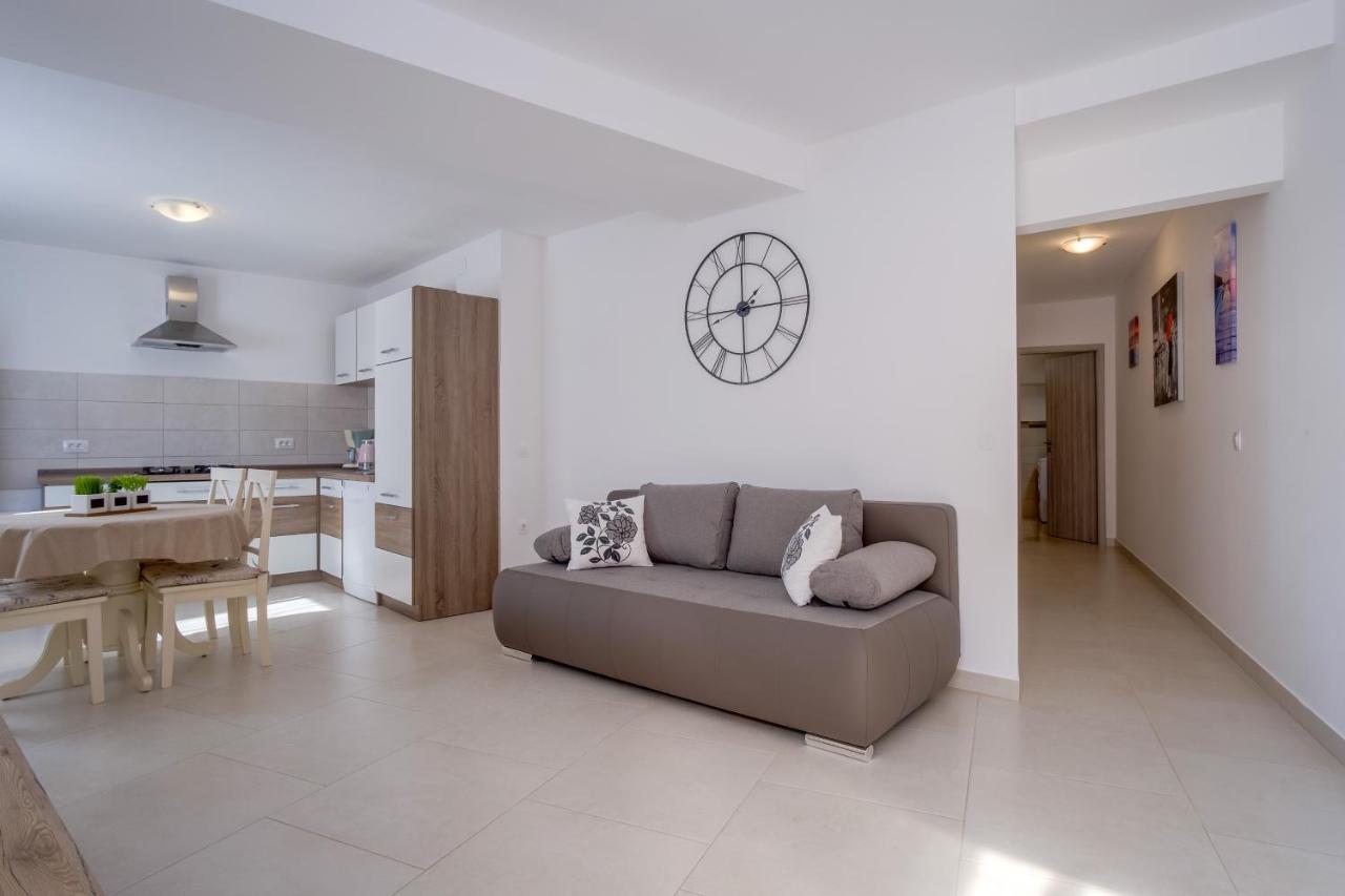 Apartment Angela Čunski Esterno foto